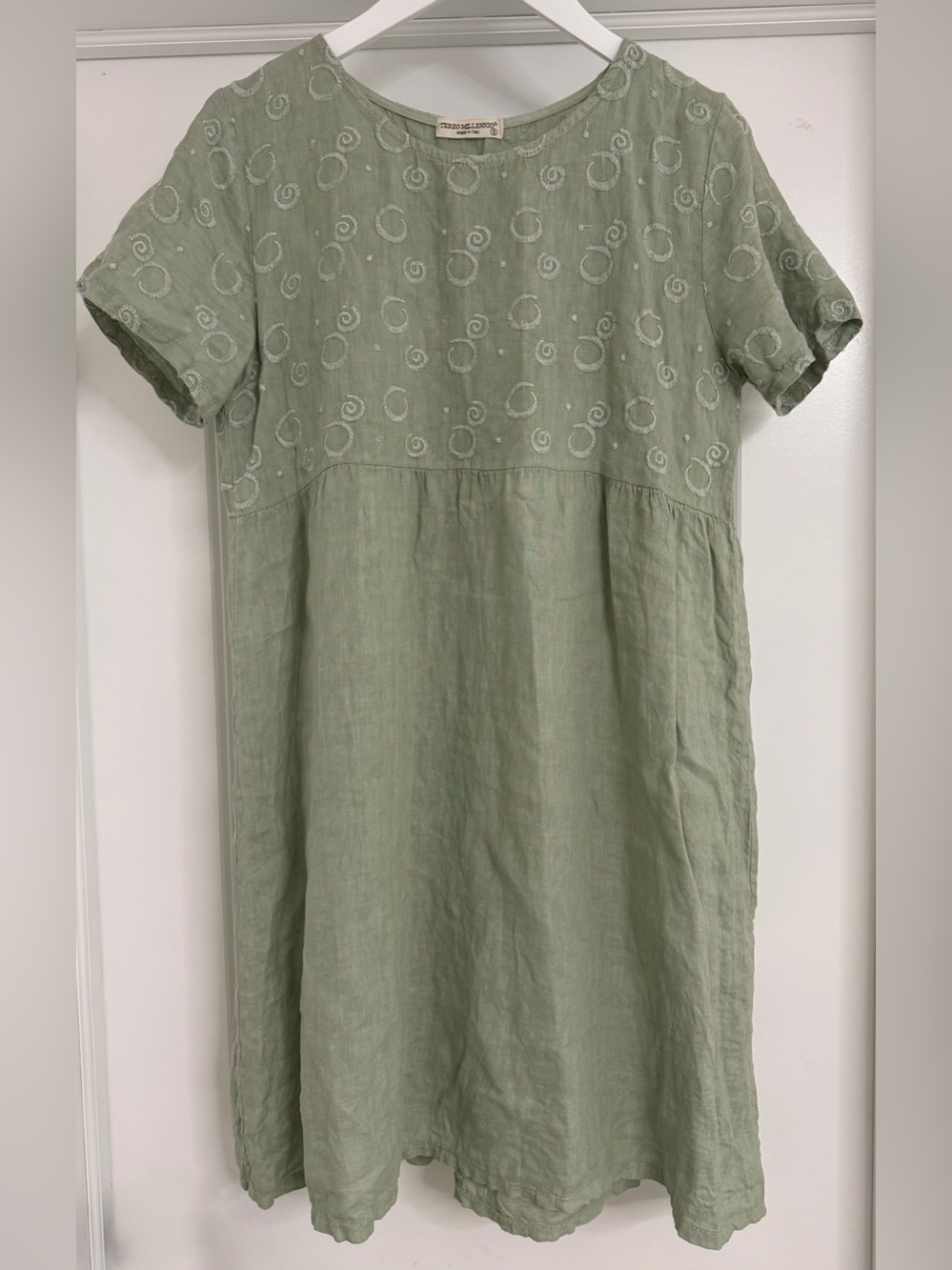 Terzo Millenium Sage Embroidered Women’s Linen Dress Size S-M.